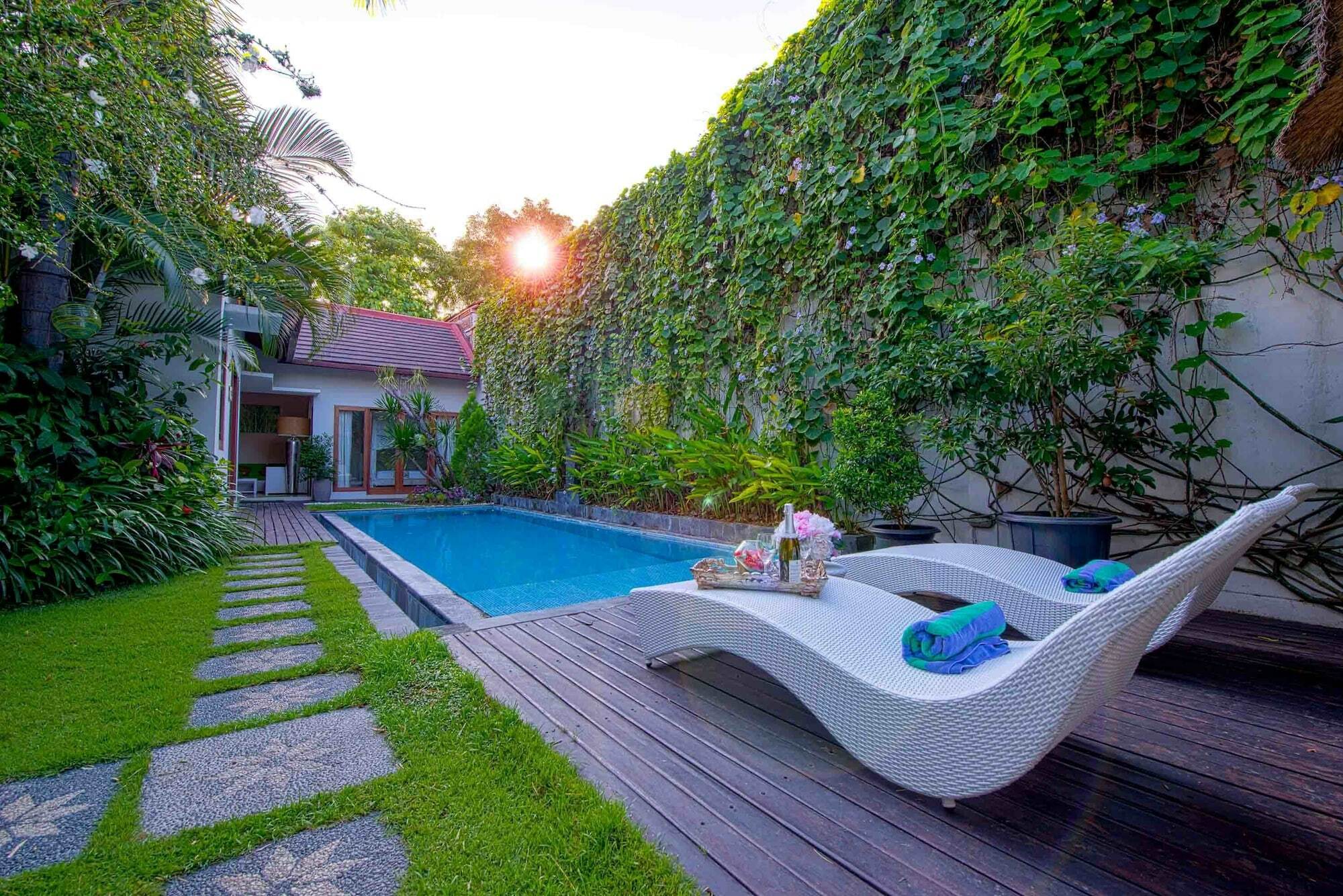Villa Enjoy - Seminyak Center מראה חיצוני תמונה