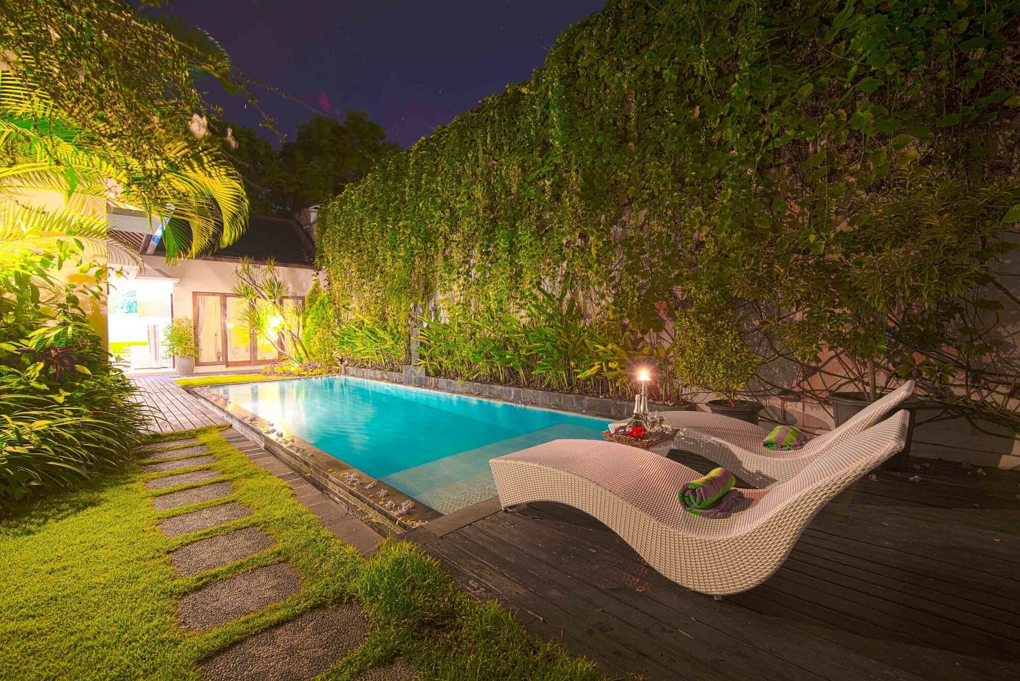 Villa Enjoy - Seminyak Center מראה חיצוני תמונה